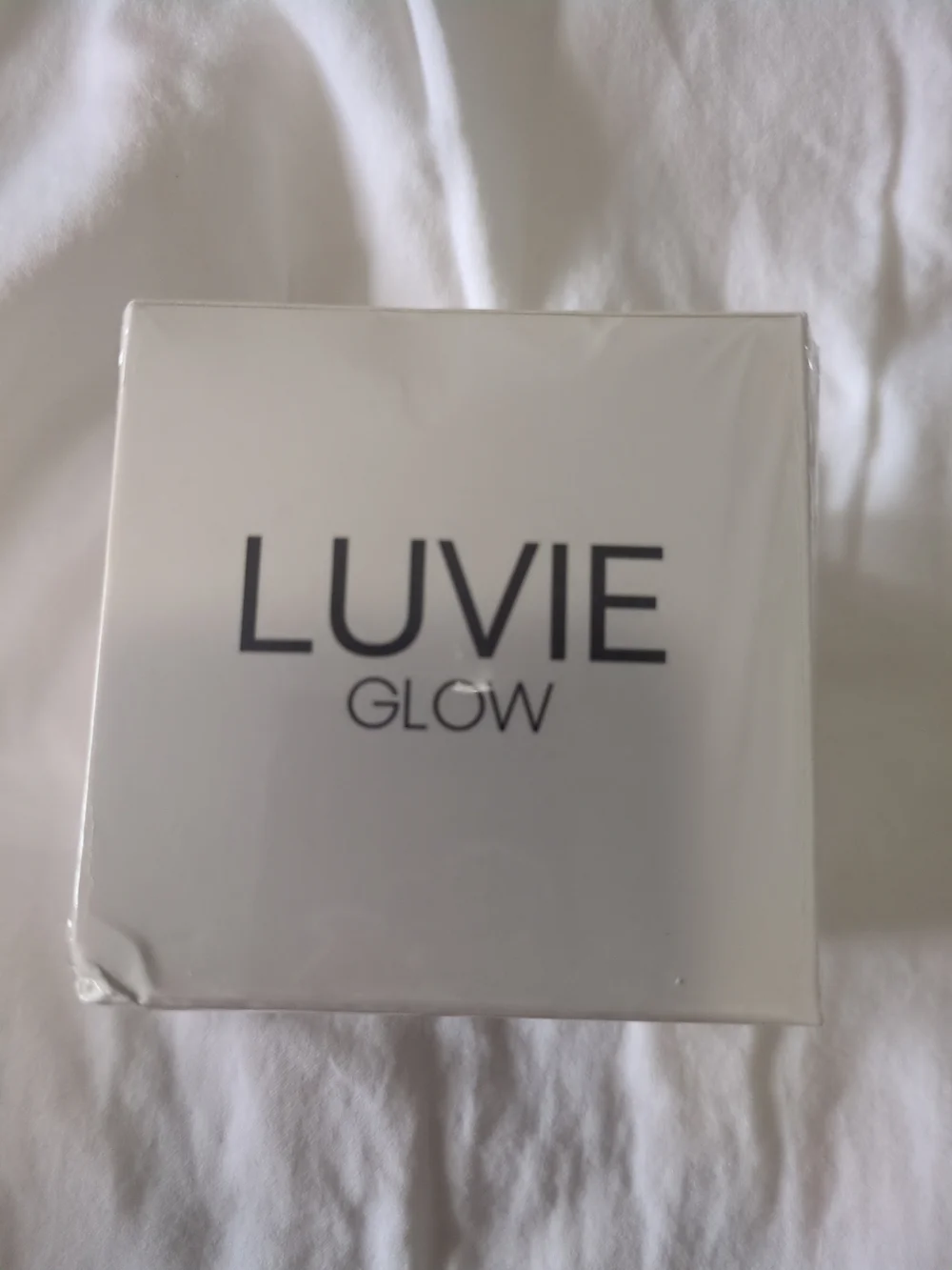 Glow Illuminating Highlighter - White Glow